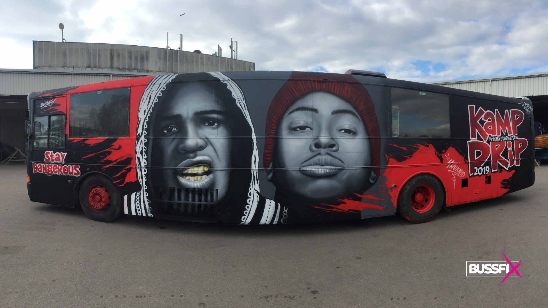 Graffiti russebuss