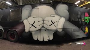 Graffiti russebuss kaws 2019